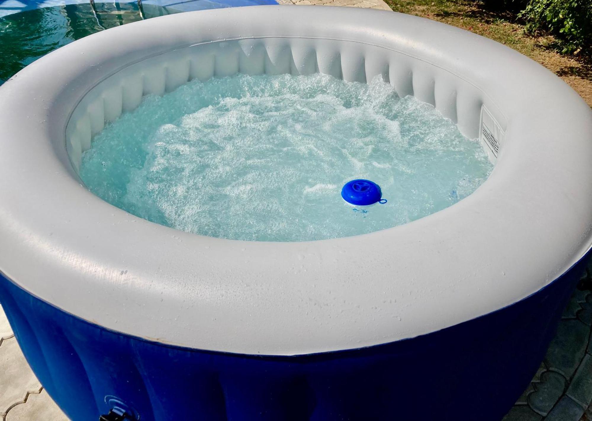 White House With Sauna And Jacuzzi Novi Sad Bagian luar foto